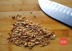 Illustration of how to shoot cucumbers 6