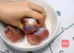 Illustration of Korean Spicy Duck Gizzard Noodles 1