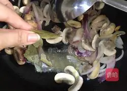 French cream of mushroom soup recipe 7