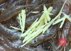 Illustration of how to make drunken shrimp 4