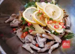Hot and sour chicken feet recipe 14