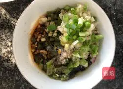 Illustration of how to make preserved eggs with green peppers 4