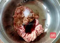 Illustration of how to make coriander meatloaf 3