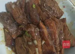 Illustration of how to make pork with pickled vegetables 12