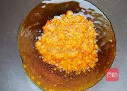 Illustration of how to make garlic vermicelli clams 10