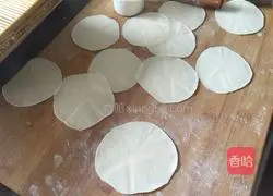 Steamed vegetables: Illustration of how to make hot noodles and steamed dumplings 6