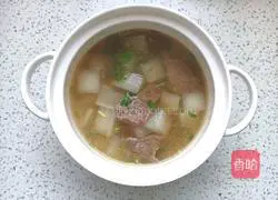 Illustration of Beef and Radish Soup 11