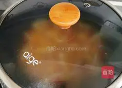 Illustration of how to make double mushroom tofu soup 15