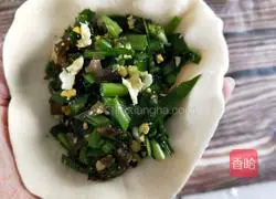 Illustration of how to make steamed buns stuffed with chives 19