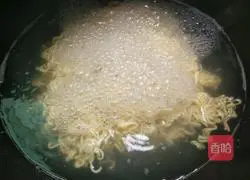 Illustration of how to make stir-fried cabbage and cheese ramen 5