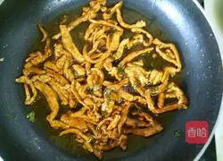 Green vegetables Illustration of making braised noodles 10