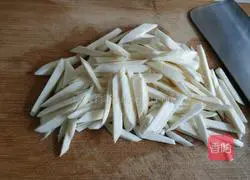 Illustration of how to make Tomato Shredded Pork and Wild Rice Soup 3