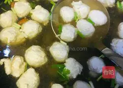 Illustration of how to make homemade chicken breast balls 10