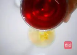 Illustration of how to make cranberry-flavored yogurt drink 5