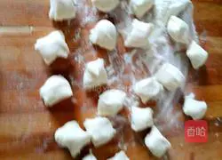 Illustration of how to make leek and egg dumplings 16