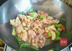 Illustration of how to cook potato stewed chicken nuggets 6