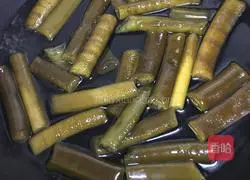 How to make cold seaweed bamboo shoots Illustration 3