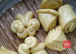 Illustration of how to make pumpkin steamed buns 6