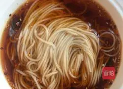 Illustration of how to make homemade noodles 8