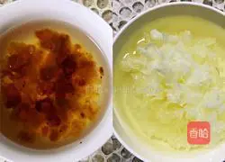 Illustration of how to make peach gum and white fungus soup 3