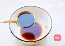 Illustration of how to make green pepper and egg noodles 10