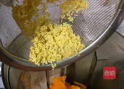 Illustration of how to make pumpkin millet paste 6