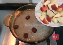 Apple, Tremella and Red Date Soup Illustration 11