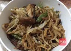 Illustration of how to make braised noodles with beans, potatoes, mushrooms and meat 6