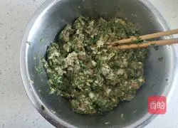 Illustration of how to make wontons with shepherd’s purse and fresh meat in sour soup 8