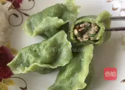 Illustration of how to make spinach noodles, pork and green onion dumplings 7