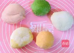 Illustration of how to make vegetable noodles for babies over 8 months old 3