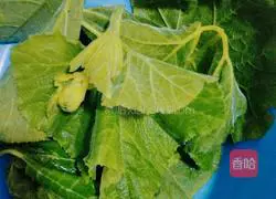 Illustration of how to make pumpkin tip soup 3