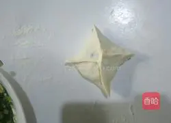 Illustration of how to make pure natural green radish sprouts steamed buns 13