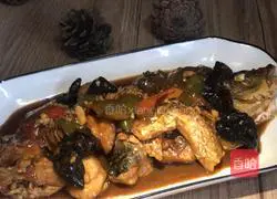 Illustration of braised grass carp cubes 14