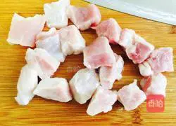 Illustration of how to cook papaya in fish soup 5