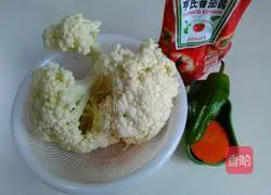 Illustration of how to make cauliflower with tomato sauce 1