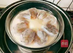 Illustration of how to make steamed eggs with vannamei shrimp 9