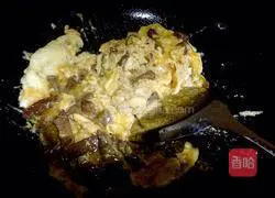 Illustration of how to make beef with smooth eggs 8