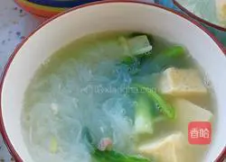 Illustration of how to make a bowl of hot soup 9