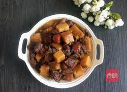 Illustration of how to make potato and beef stew 8