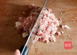 Illustration of how to make Donghe meatloaf 8