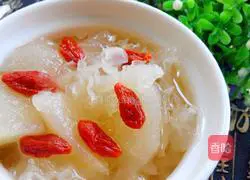 Rock sugar, snow pear and white fungus Illustration of how to make soup 6