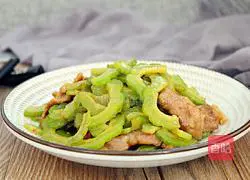 Illustration of how to make fried pork with bitter melon 7