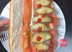 Big Mac hot dog (a nutritious foreign fast food) recipe illustration 9