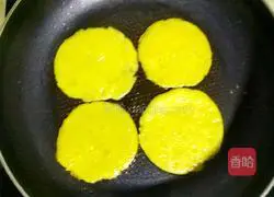 Illustration of how to make baby food supplement vegetable cake 9