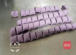 Illustration of how to make glutinous rice and purple sweet potato ball soup 4