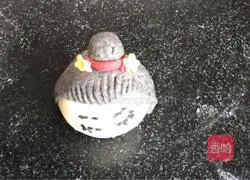 Illustration of how Zhu Bajie carries his wife on his back 18