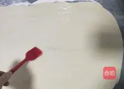 Illustration of how to make silver silk flower rolls 11