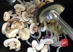French cream of mushroom soup recipe 5