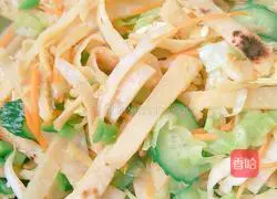 Illustration of how to make vegetable and egg fried pancakes 7